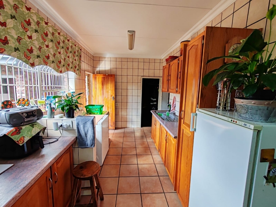 3 Bedroom Property for Sale in Kannoniers Park North West